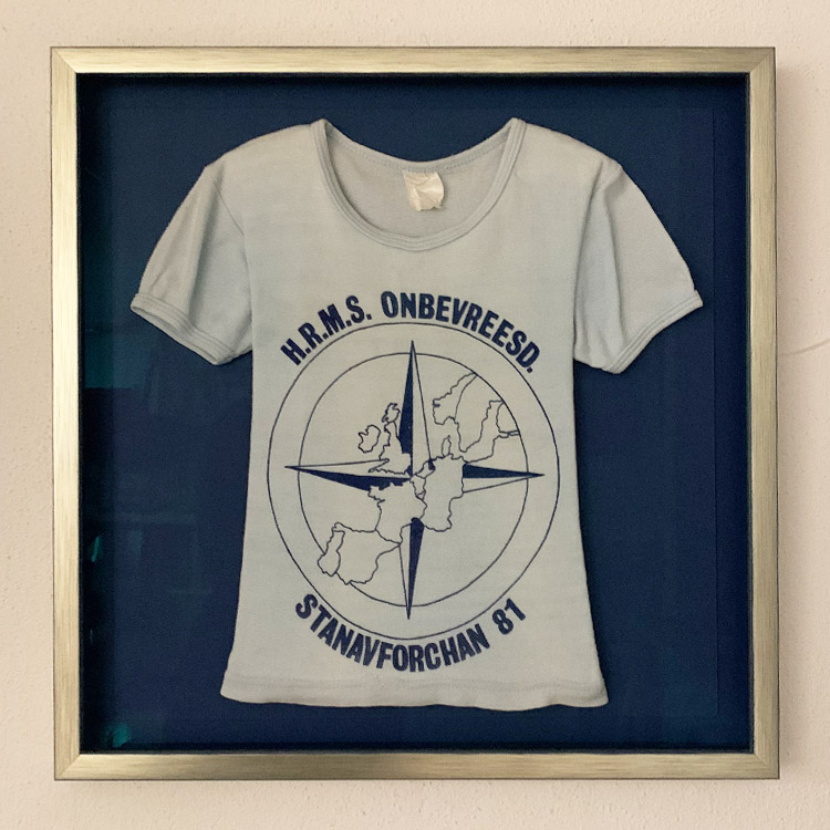 Het ingelijste t-shirtje